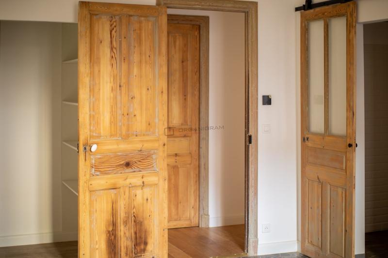 Appartement - 151 m² - 6 pièces