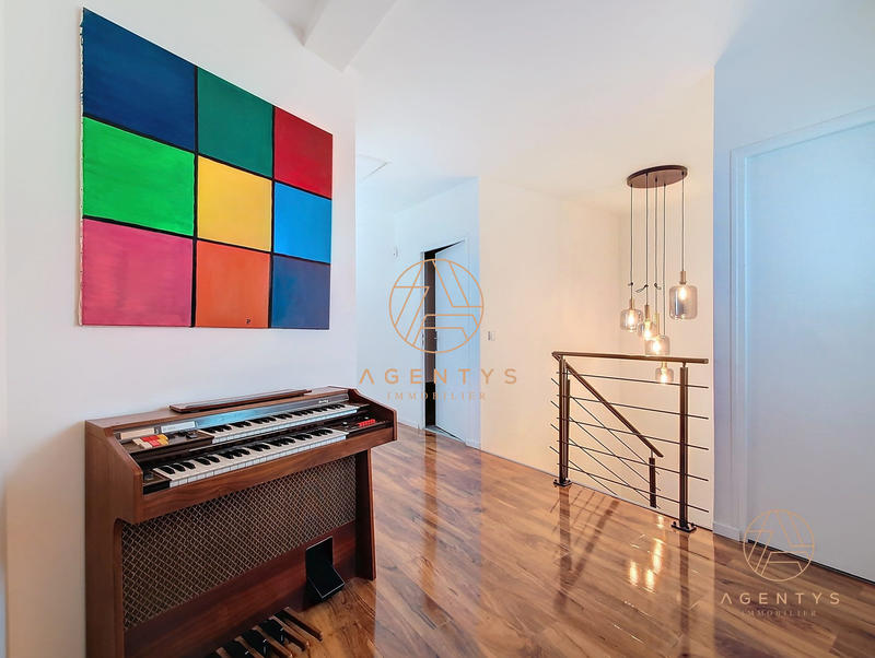 Maison - 165 m² - 7 pièces