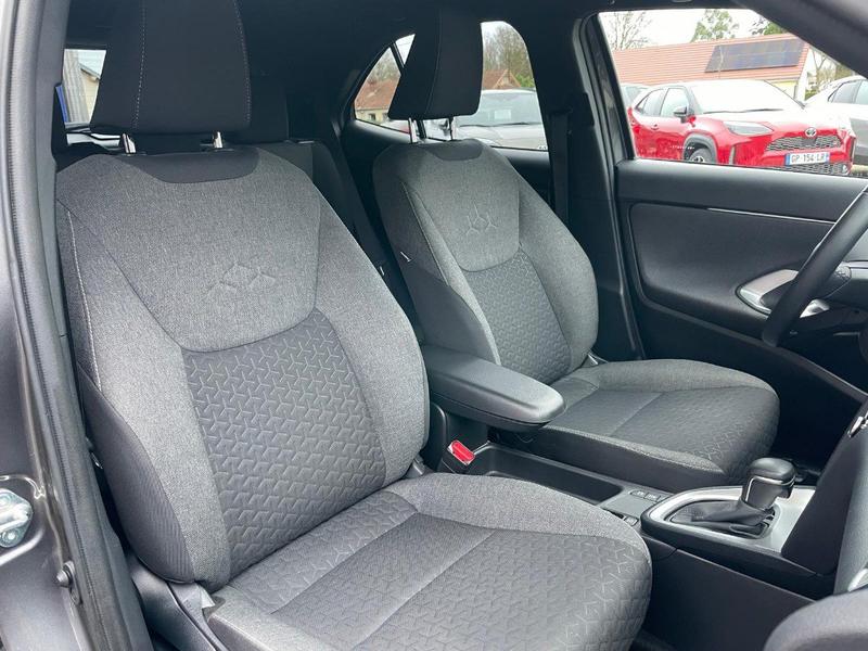 Toyota Yaris Cross Hybrid 116h - Bv Cvt (My22) Design