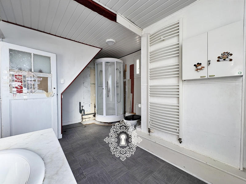 Maison - 173 m² - 7 pièces