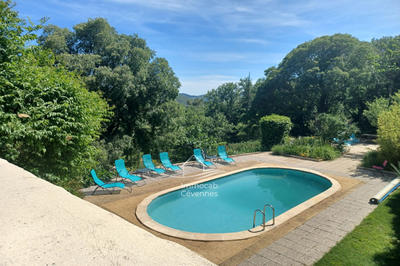 Mas - 211 m² - 8 pièces