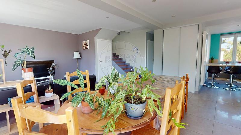 Maison - 112 m² - 7 pièces