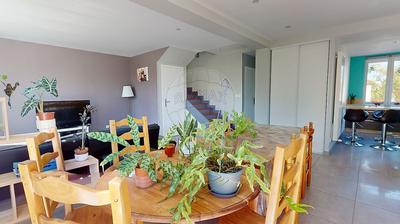 Maison - 112 m² - 7 pièces