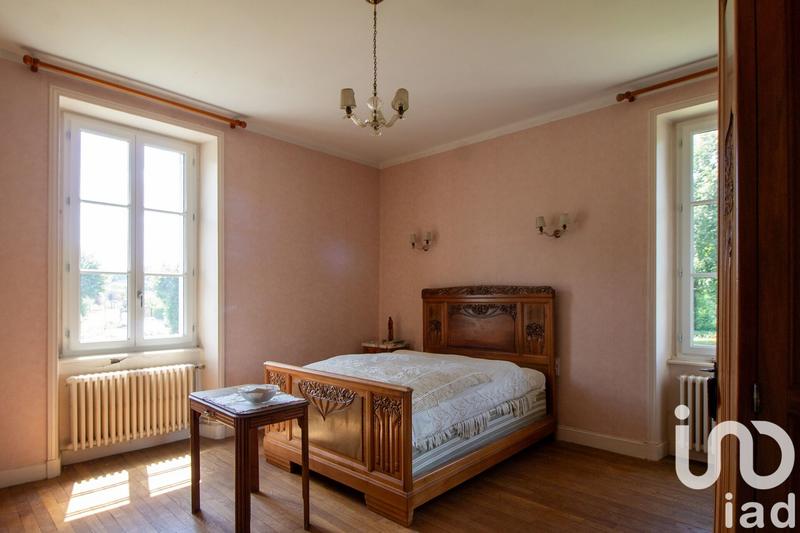 Maison - 260 m² - 10 pièces