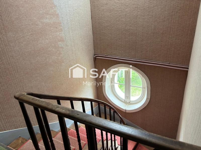 Villa - 222 m² - 12 pièces