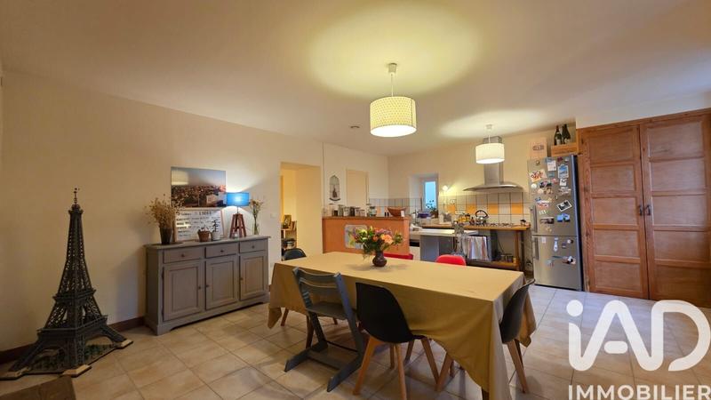 Maison - 193 m² - 8 pièces