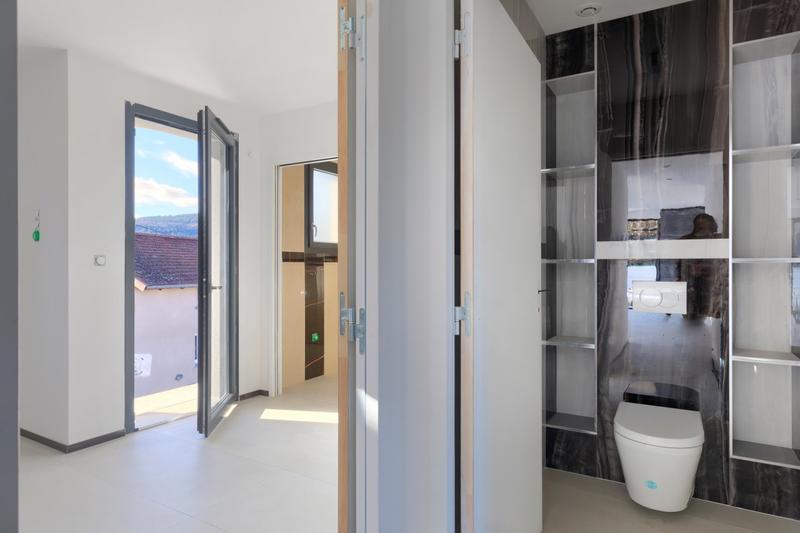 Maison - 121 m² - 5 pièces