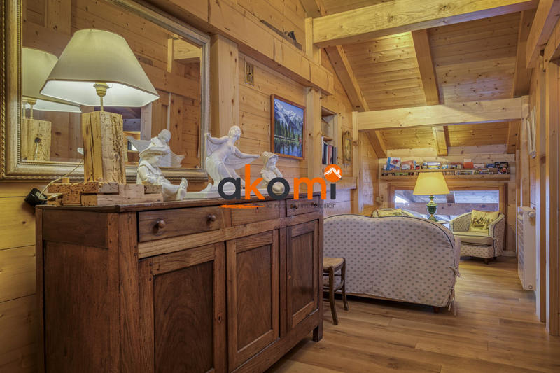 Châlet - 387 m² - 14 pièces