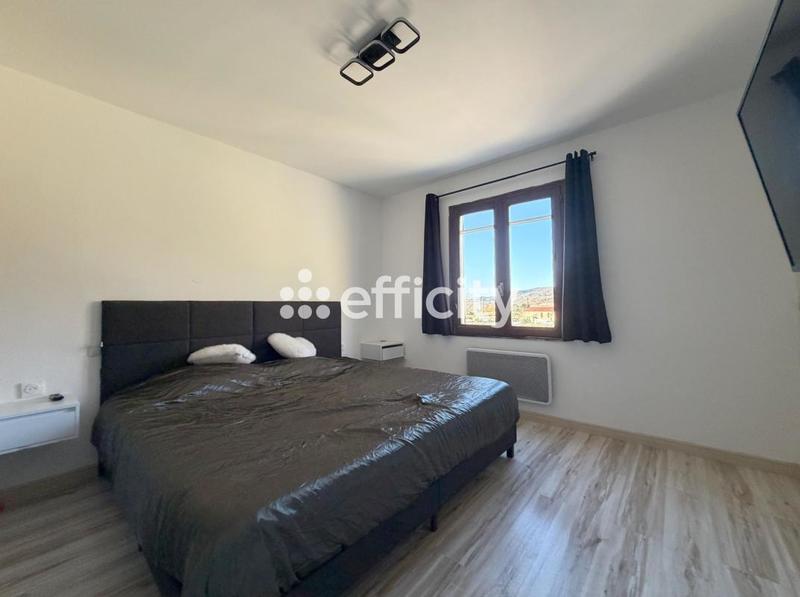 Pavillon - 160 m² - 5 pièces