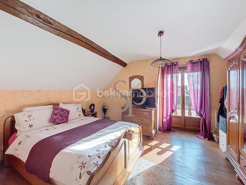 Maison ancienne - 170 m² - 6 pièces