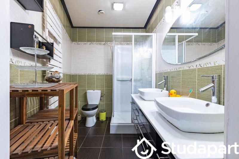 Appartement - 100 m² - 3 pièces