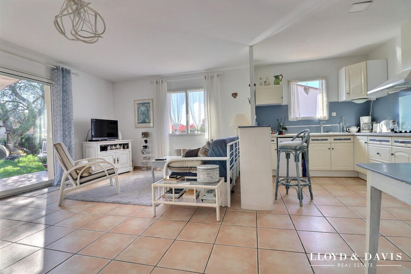 Maison - 96 m² - 4 pièces