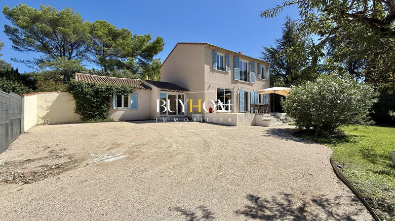 Maison - 177 m² - 5 pièces