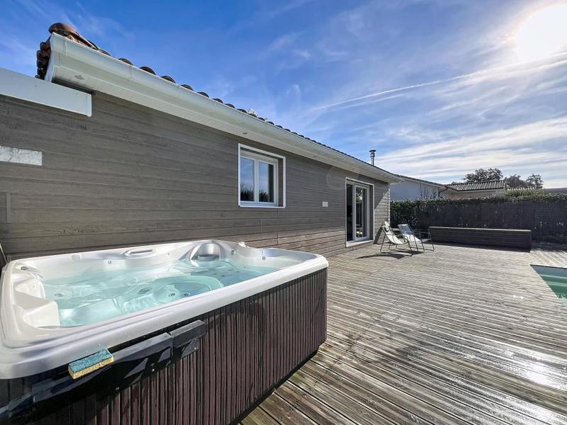 Maison - 101 m² - 4 pièces