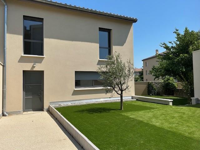 Maison de ville - 100 m² - 4 pièces