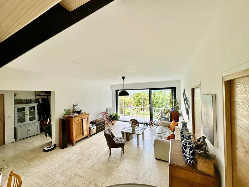 Maison - 200 m² - 7 pièces