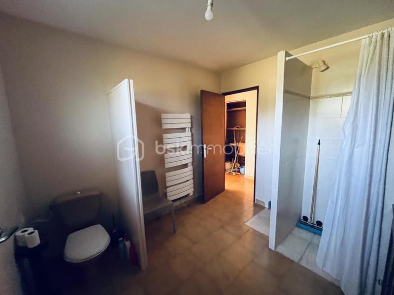 Maison - 216 m² - 8 pièces