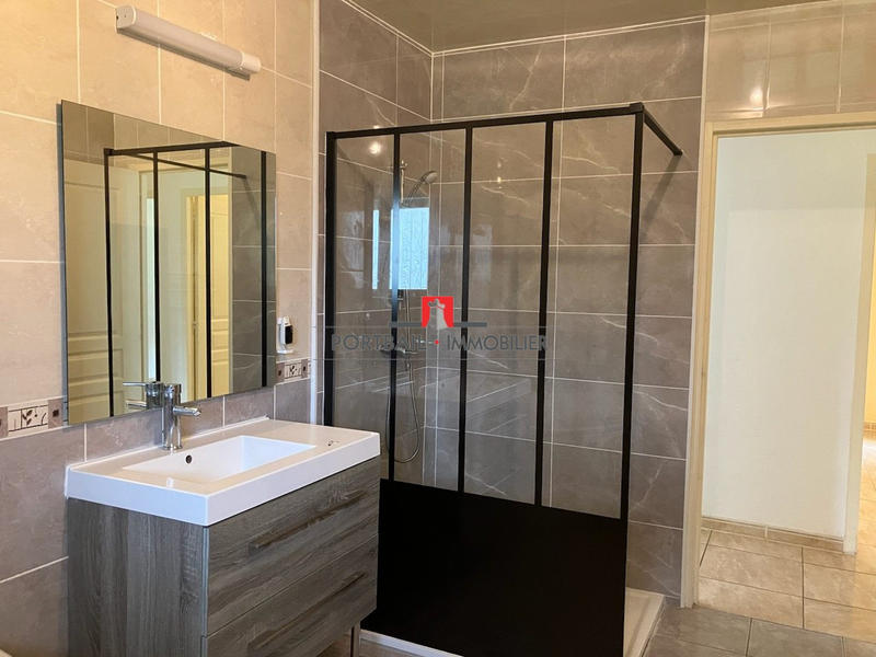 Maison contemporaine - 100 m² - 4 pièces