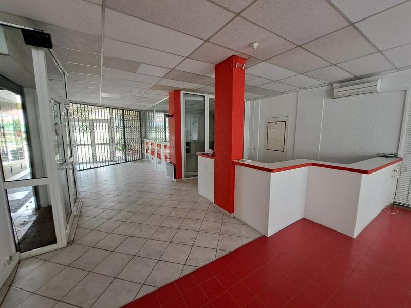 Local d'activités - 2 pièces