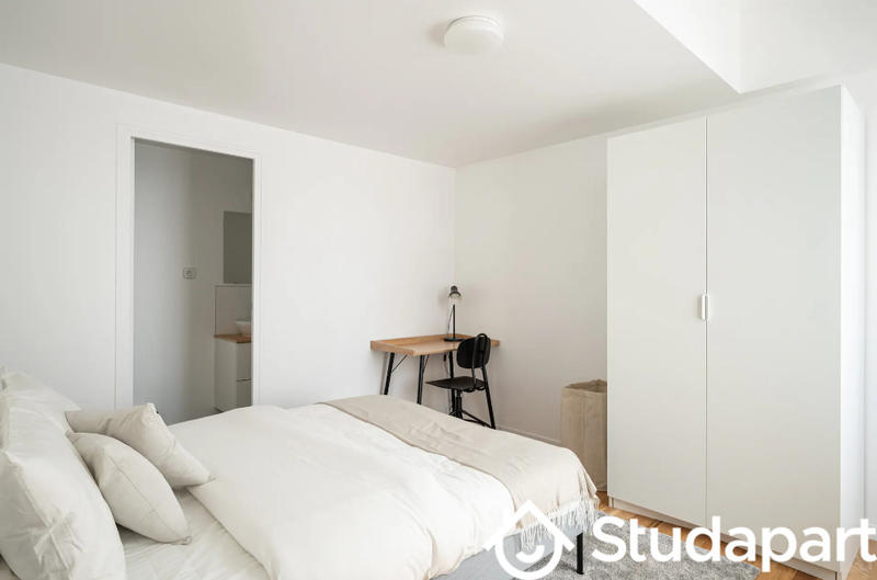 Chambre - 13 m² - 1 pièce