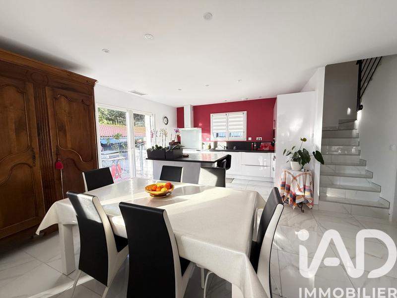 Maison - 112 m² - 4 pièces