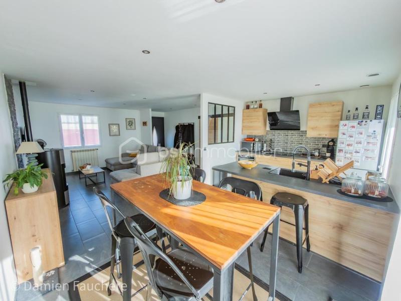 Maison traditionnelle - 80 m² - 4 pièces