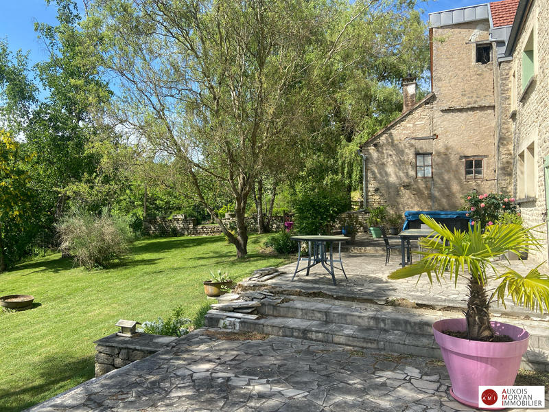 Maison ancienne - 260 m² - 7 pièces