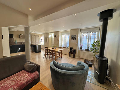 Maison - 101 m² - 4 pièces