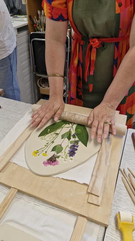 Atelier dessous de plat ou plaque de porte en porcelaine