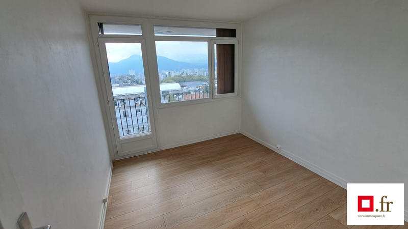 Appartement - 76 m² - 4 pièces