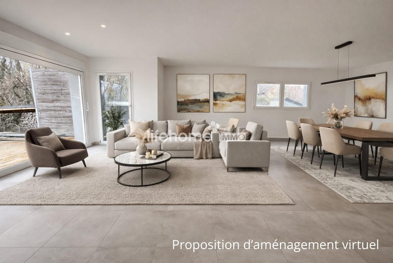 Maison - 248 m² - 9 pièces