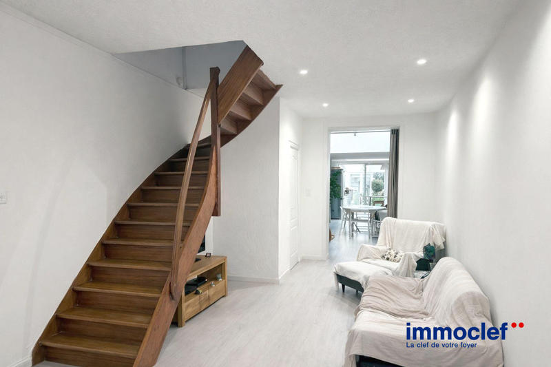 Maison - 105 m² - 4 pièces