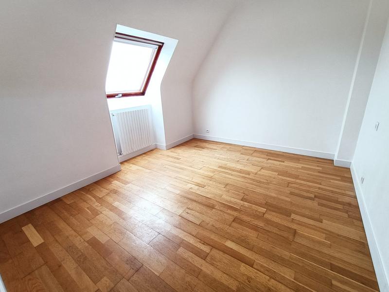 Maison traditionnelle - 102 m² - 5 pièces