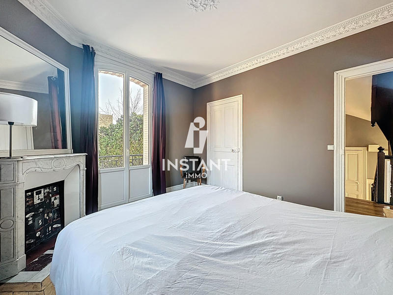 Maison - 190 m² - 8 pièces