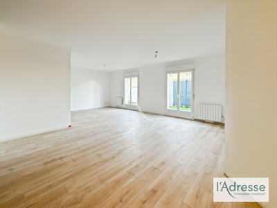 Maison - 92 m² - 4 pièces