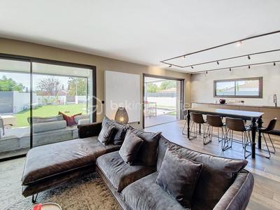 Maison d'architecte - 190 m² - 5 pièces