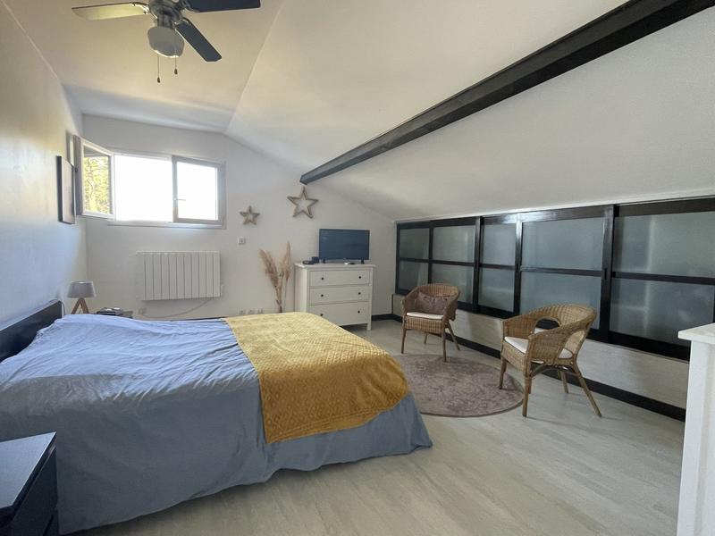 Maison - 166 m² - 7 pièces