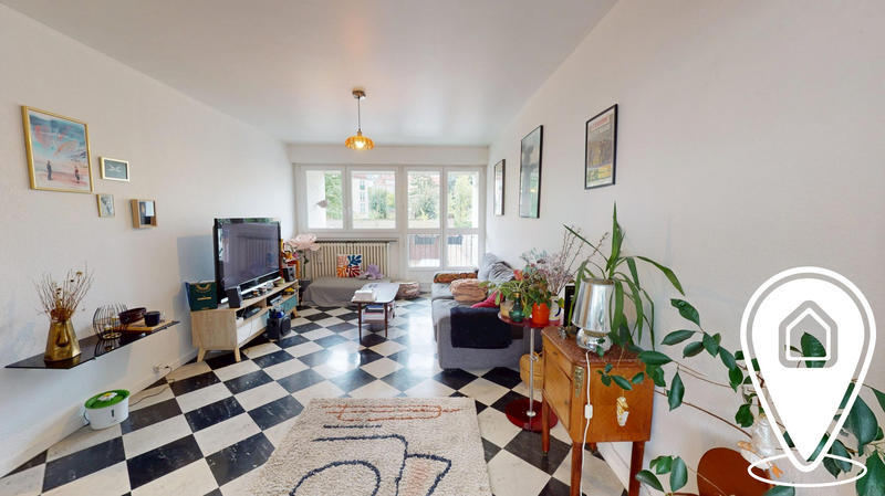 Appartement - 94 m² - 5 pièces