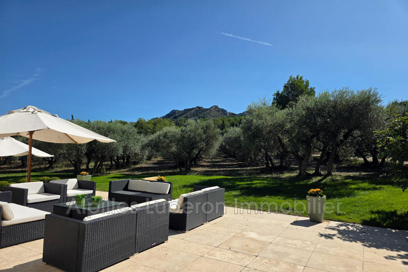 Demeure - 275 m² - 8 pièces