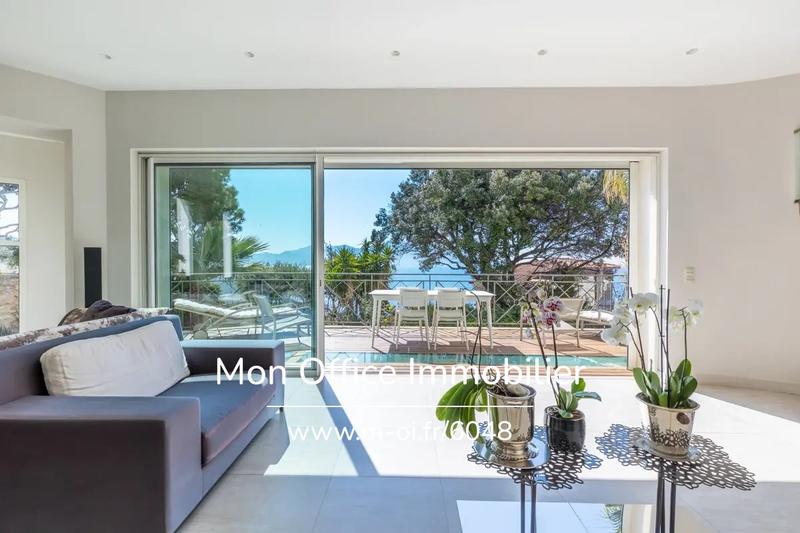 Maison bourgeoise - 401 m² - 8 pièces