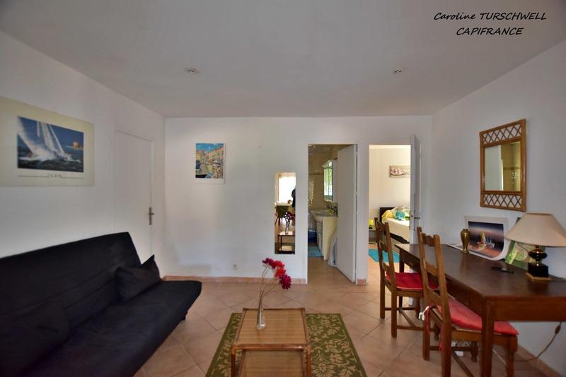 Maison - 205 m² - 10 pièces