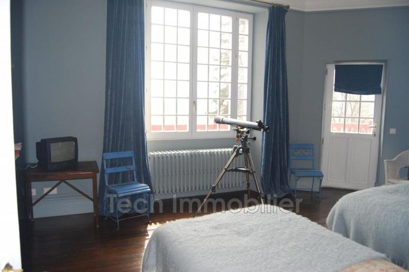 Demeure - 1 100 m² - 16 pièces