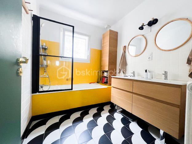 Maison de ville - 89 m² - 4 pièces