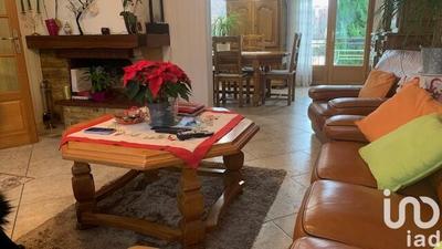 Maison - 177 m² - 7 pièces