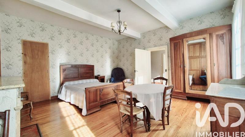 Maison - 196 m² - 5 pièces