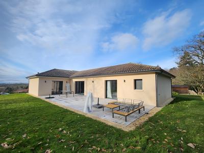 Maison - 149 m² - 6 pièces