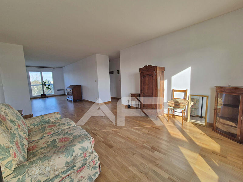 Appartement - 82 m² - 4 pièces