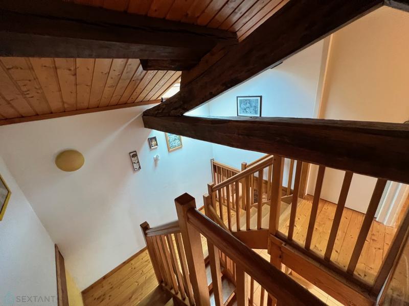 Corps de ferme - 195 m² - 9 pièces