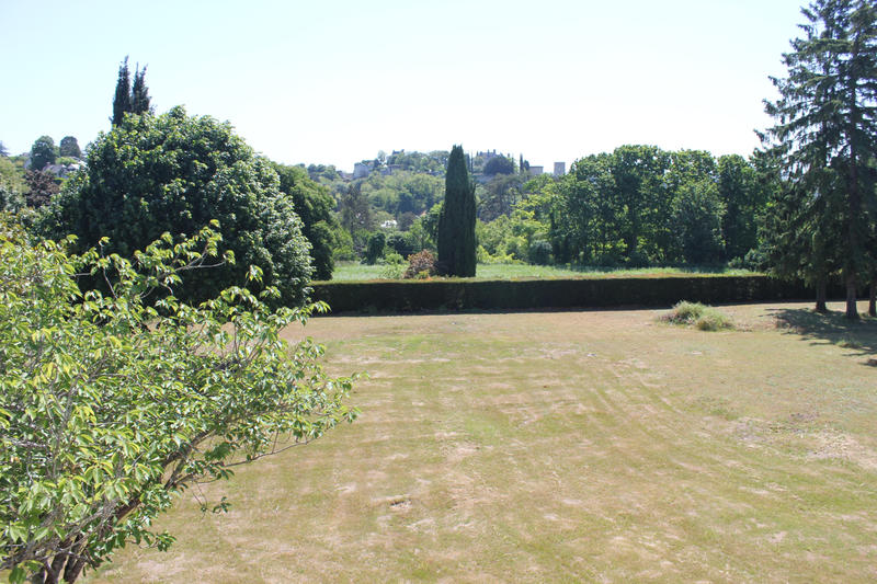 Propriété - 225 m² - 7 pièces