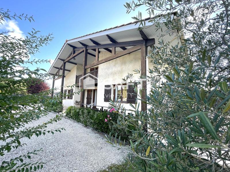 Villa - 187 m² - 7 pièces